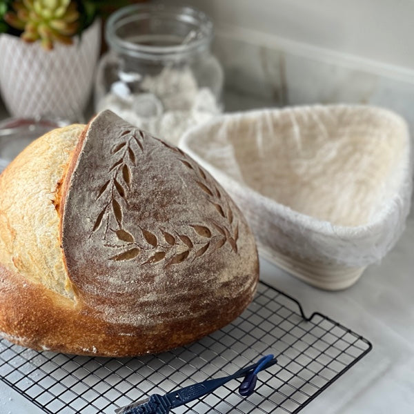 Banneton Triangular - cesto de pão de ratã  (23 x 8 cm)